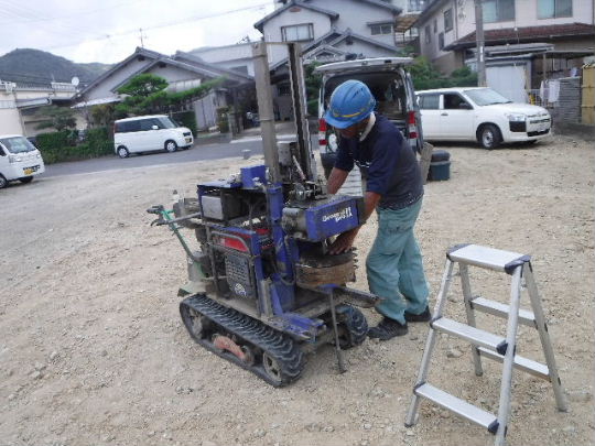 【地盤調査】まずは地盤調査を実施し、必要・最適な補強を行います。